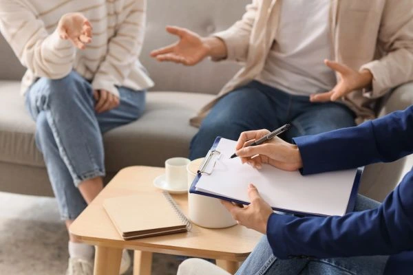 Image of divorce mediation Corby in progress.